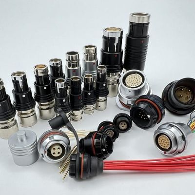 Buon prezzo Alta densità IP68 impermeabile connettori circolari a spinta e trazione sF12 schermatura EMC in linea